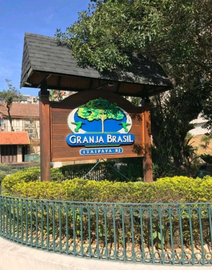 شقة Loft Central De Itaipava - Granja Brasil Petrópolis المظهر الخارجي الصورة